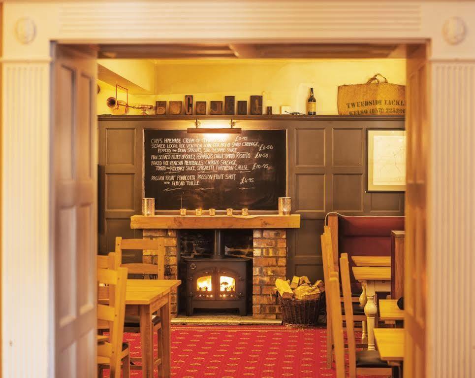 ホテル Buccleuch Arms St Boswells エクステリア 写真
